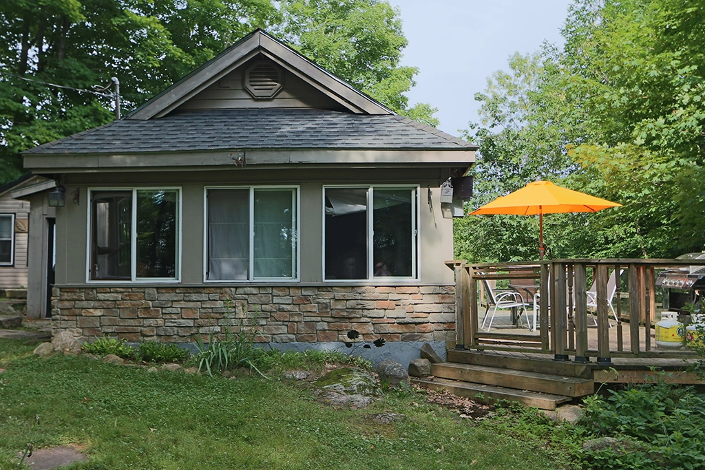 Bowyers Beach Bracebridge